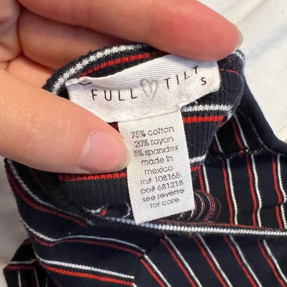 Women’s Full Tilt Cropped Halter - Picture 2 of 5